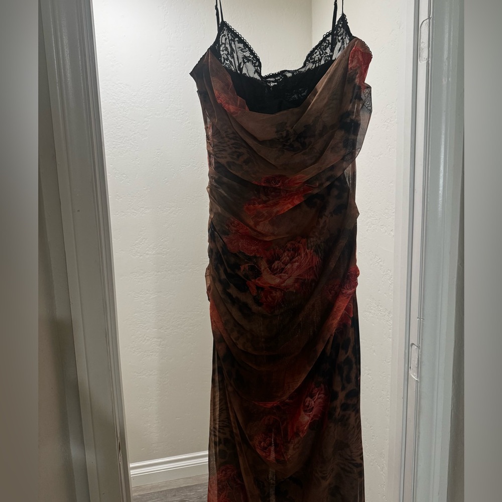 House of CB Nalini printed maxi dress, size L+ - Picture 2 of 7